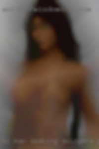 Bi man seeking swingers group or club couple.